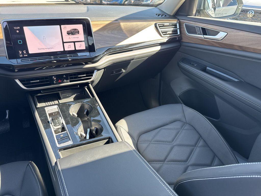 new 2026 Volkswagen Atlas car, priced at $48,486