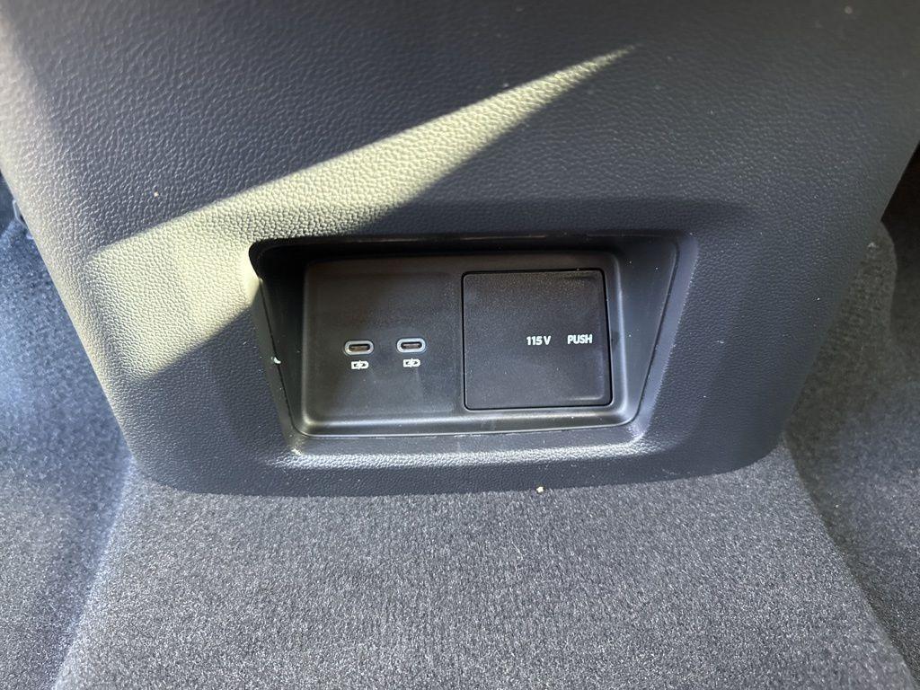 new 2026 Volkswagen Atlas car, priced at $48,486