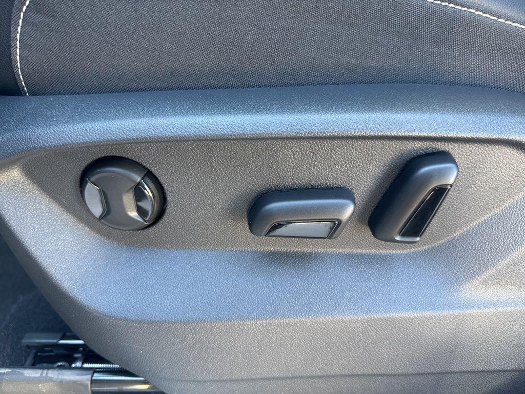 new 2026 Volkswagen Atlas car, priced at $48,486