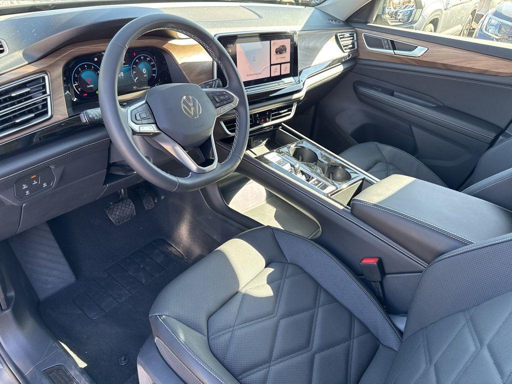 new 2026 Volkswagen Atlas car, priced at $48,486