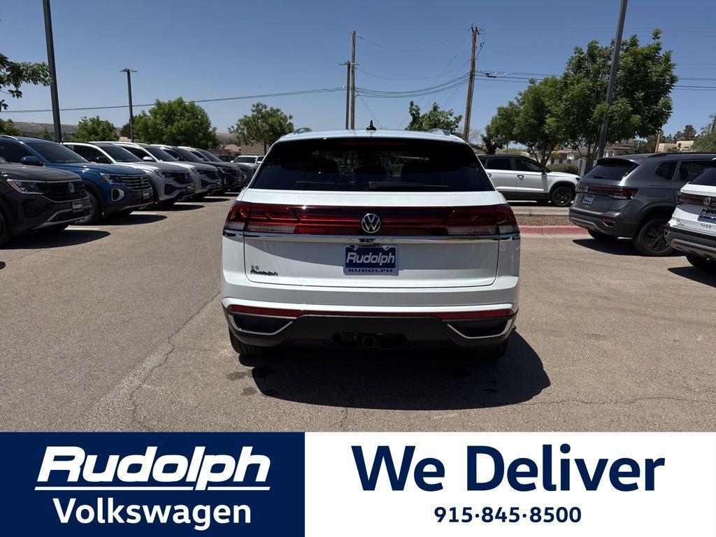 new 2026 Volkswagen Atlas Cross Sport car, priced at $46,706