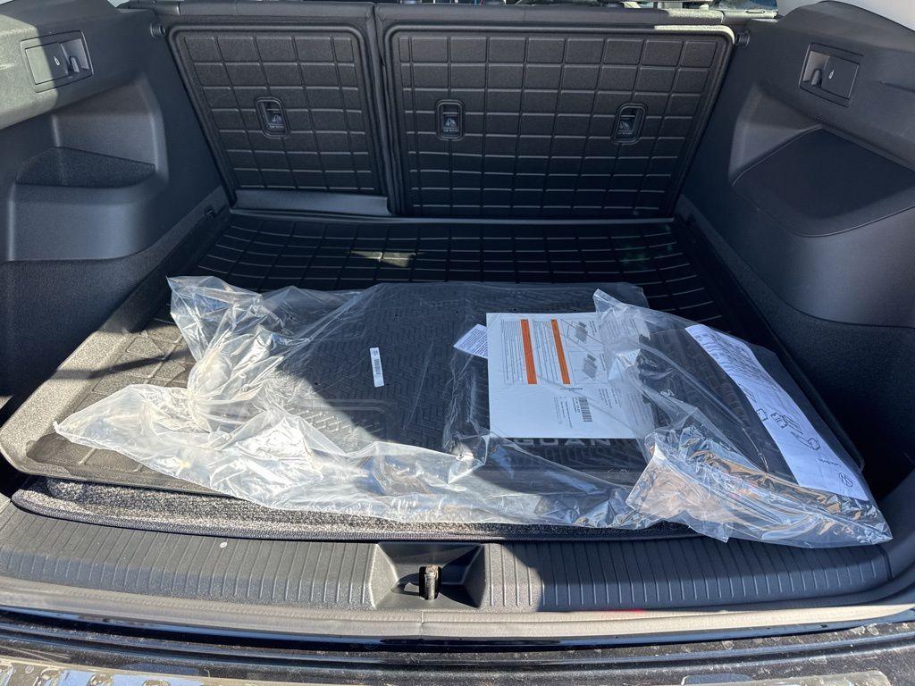 new 2026 Volkswagen Tiguan car, priced at $32,881