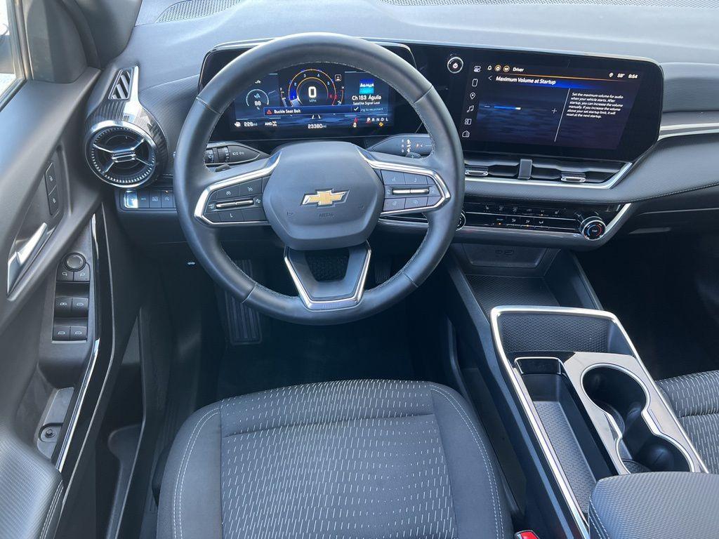 used 2025 Chevrolet Equinox car, priced at $28,260