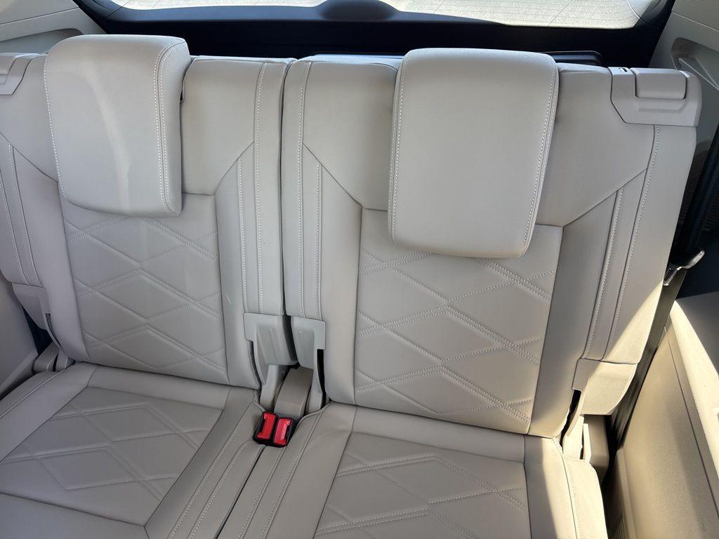 new 2026 Volkswagen Atlas car, priced at $47,451