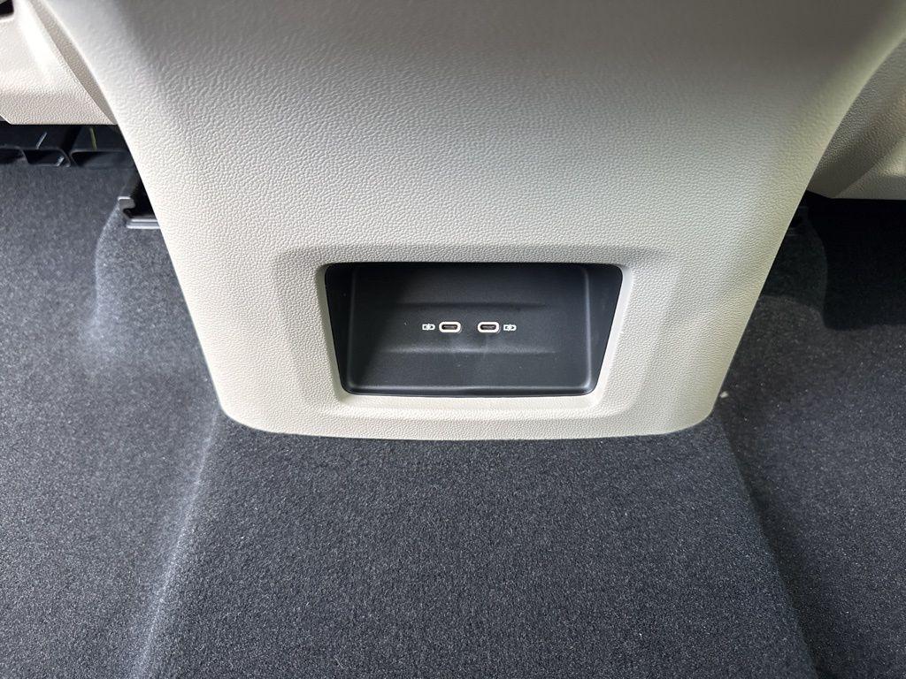 new 2026 Volkswagen Atlas car, priced at $41,902