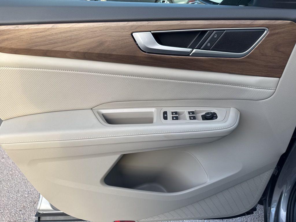 new 2026 Volkswagen Atlas car, priced at $41,902