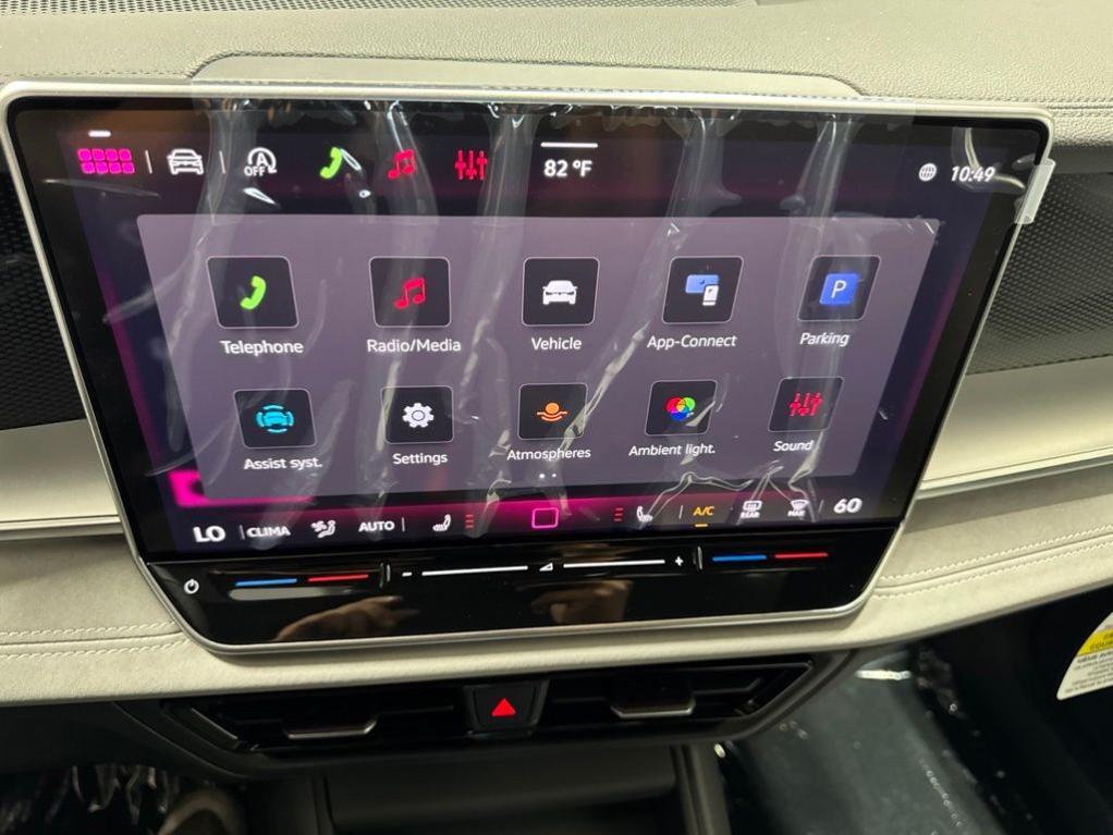 new 2026 Volkswagen Tiguan car, priced at $39,776