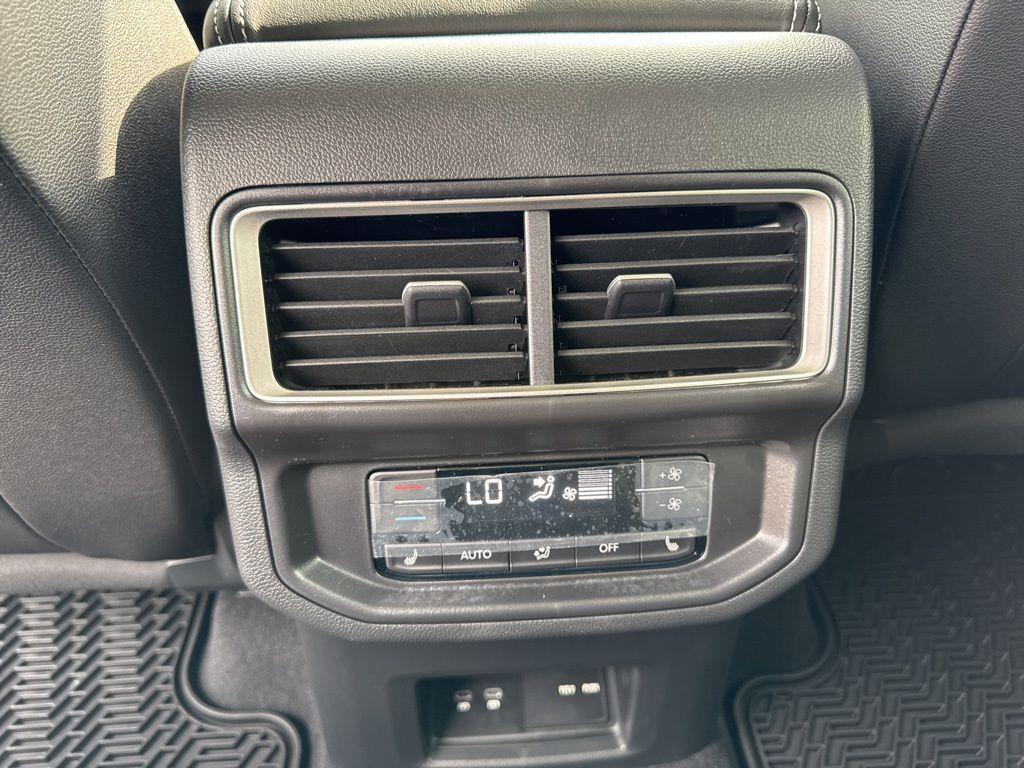 new 2026 Volkswagen Atlas car, priced at $57,136