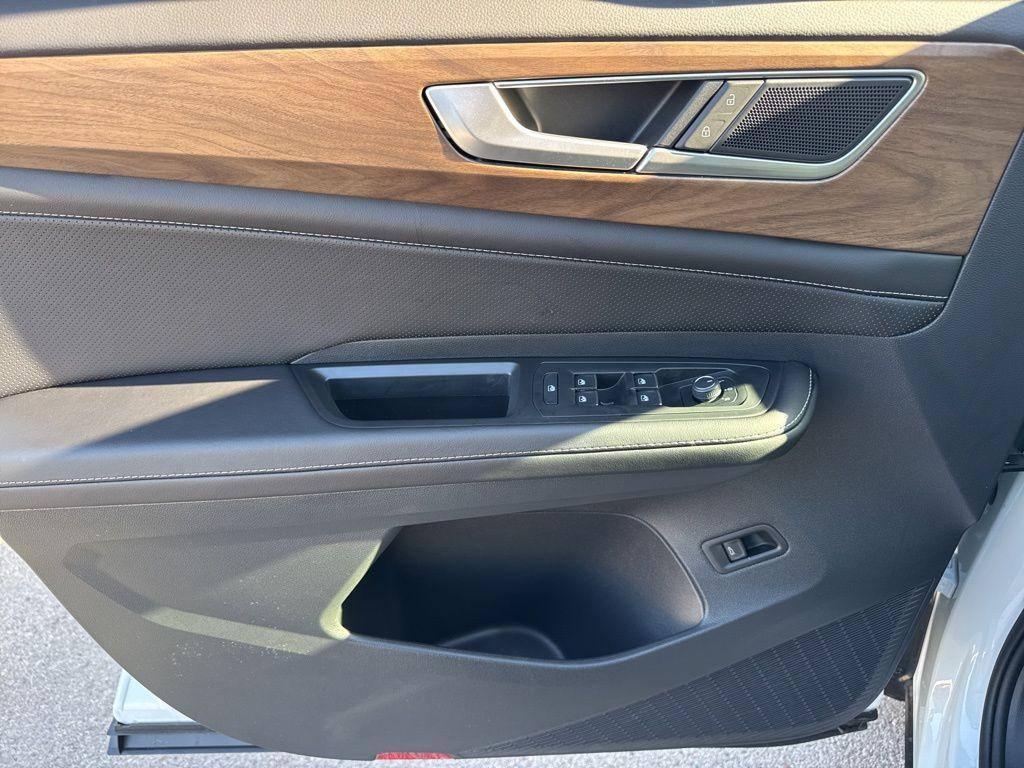 new 2026 Volkswagen Atlas car, priced at $48,486