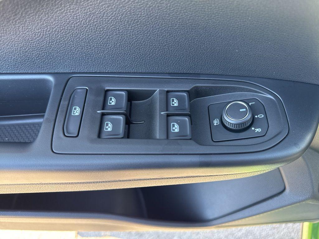 new 2026 Volkswagen Taos car, priced at $32,386