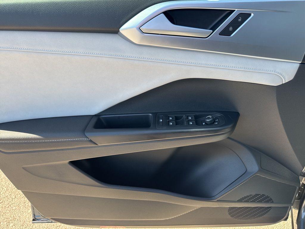 new 2026 Volkswagen Taos car, priced at $31,136