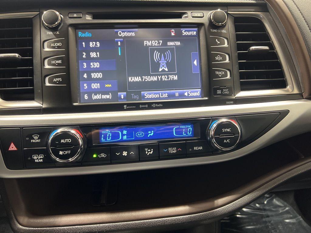 used 2019 Toyota Highlander car, priced at $25,170
