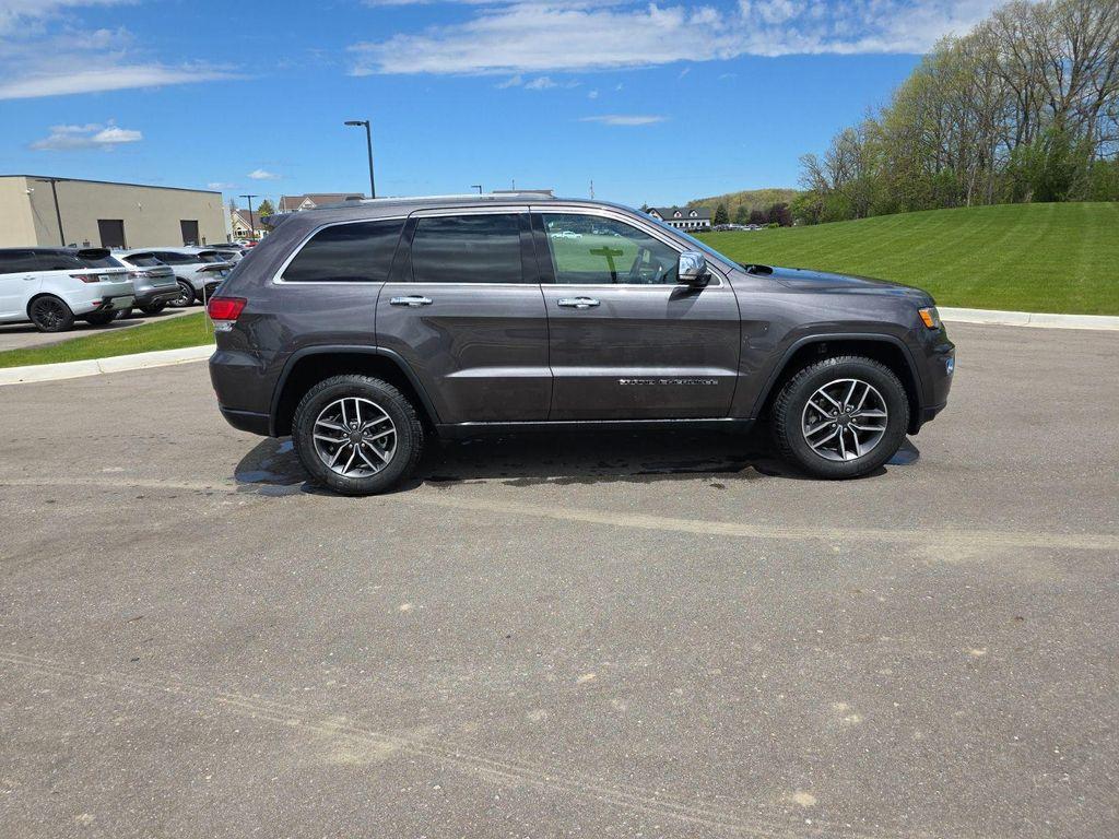 used 2021 Jeep Grand Cherokee car, priced at $23,294