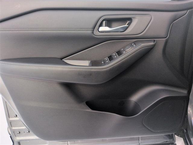 used 2025 Nissan Rogue car, priced at $31,600