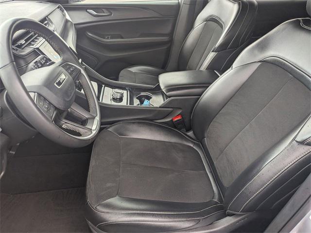 used 2024 Jeep Grand Cherokee L car, priced at $28,000