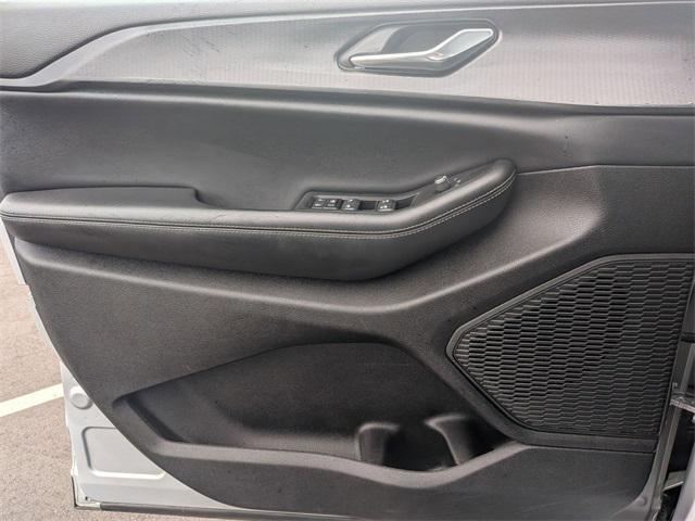 used 2024 Jeep Grand Cherokee L car, priced at $28,000