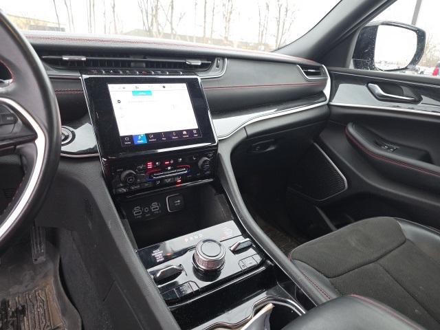 used 2022 Jeep Grand Cherokee car, priced at $28,000