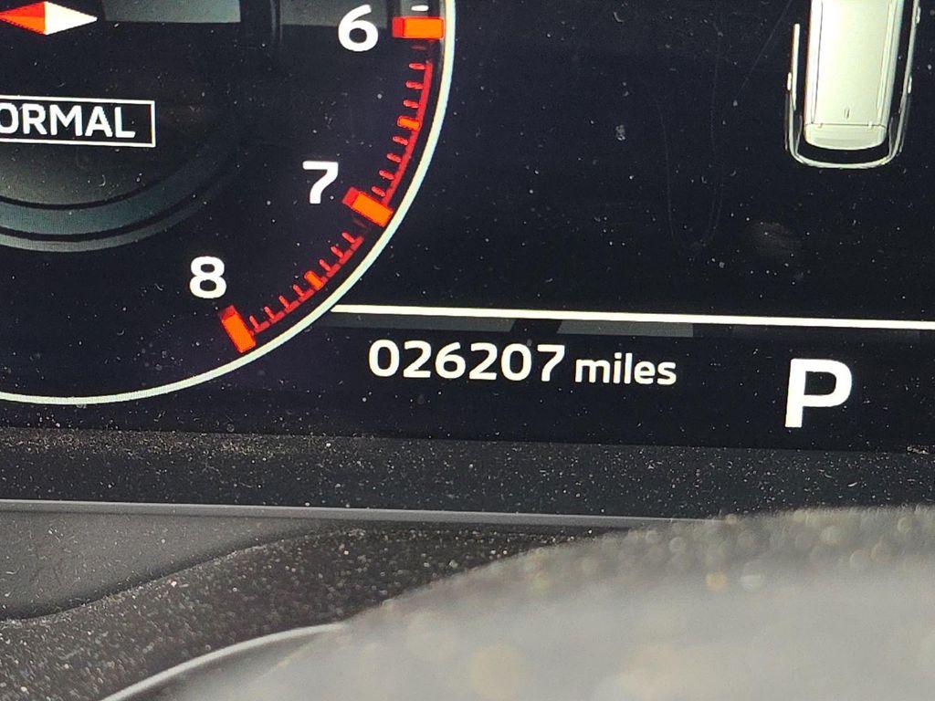 used 2024 Mitsubishi Outlander car, priced at $27,704