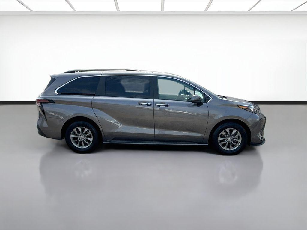 used 2024 Toyota Sienna car, priced at $40,401