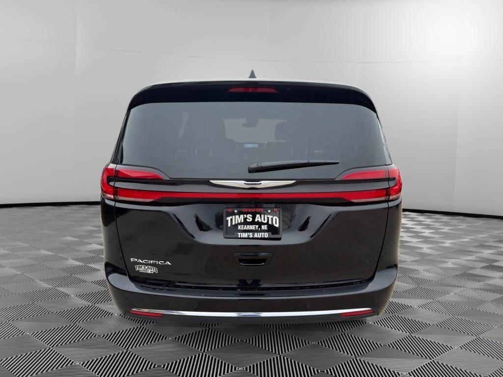 used 2026 Chrysler Pacifica car, priced at $37,988