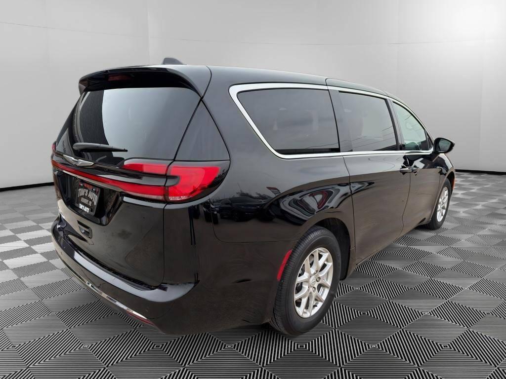 used 2026 Chrysler Pacifica car, priced at $37,988