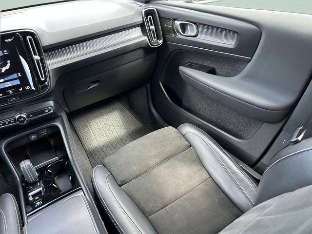 used 2022 Volvo XC40 car, priced at $25,438