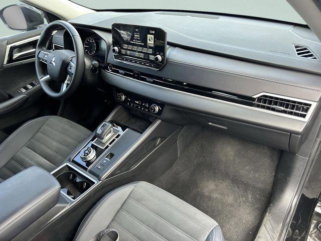used 2024 Mitsubishi Outlander car, priced at $23,991