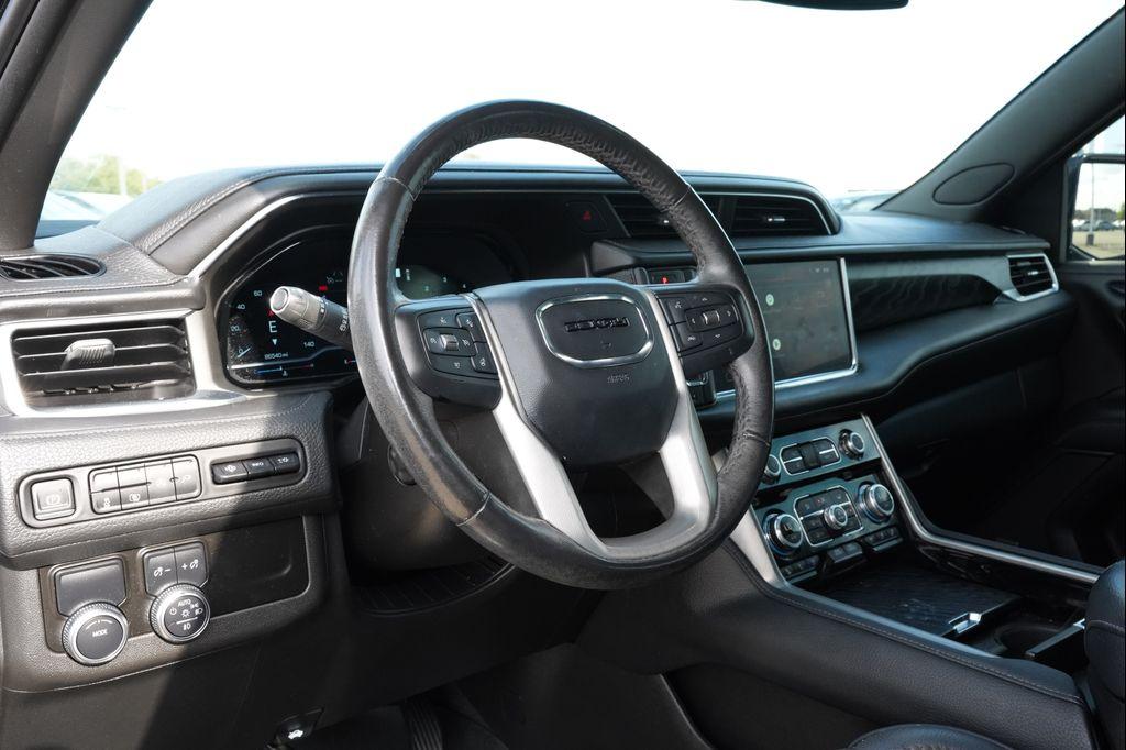 used 2022 GMC Yukon XL car, priced at $43,977
