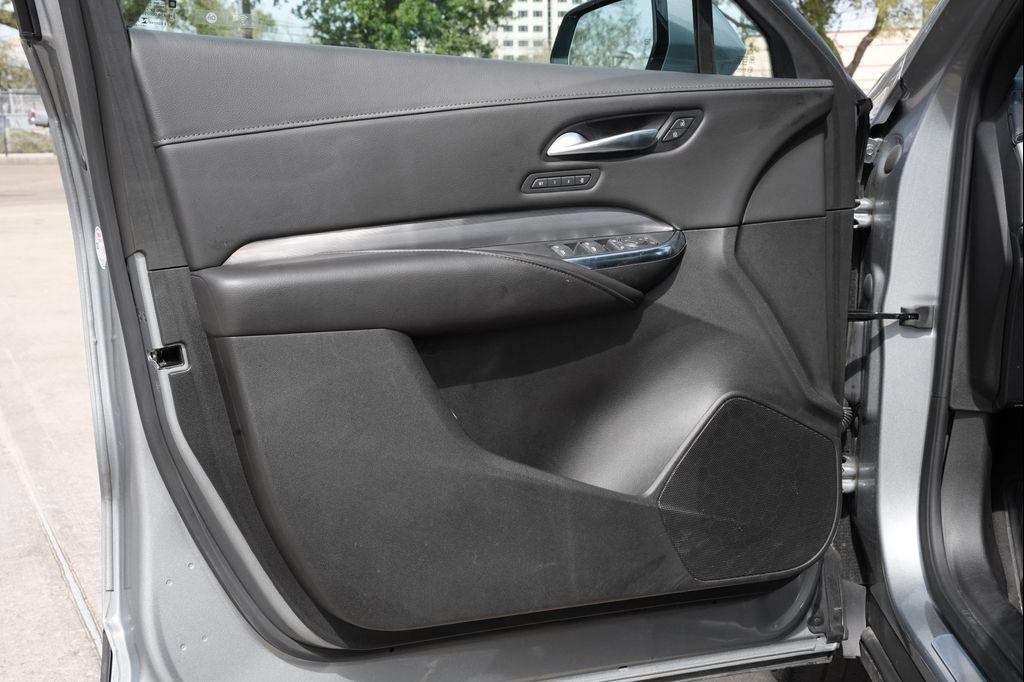 used 2025 Cadillac XT4 car, priced at $31,977