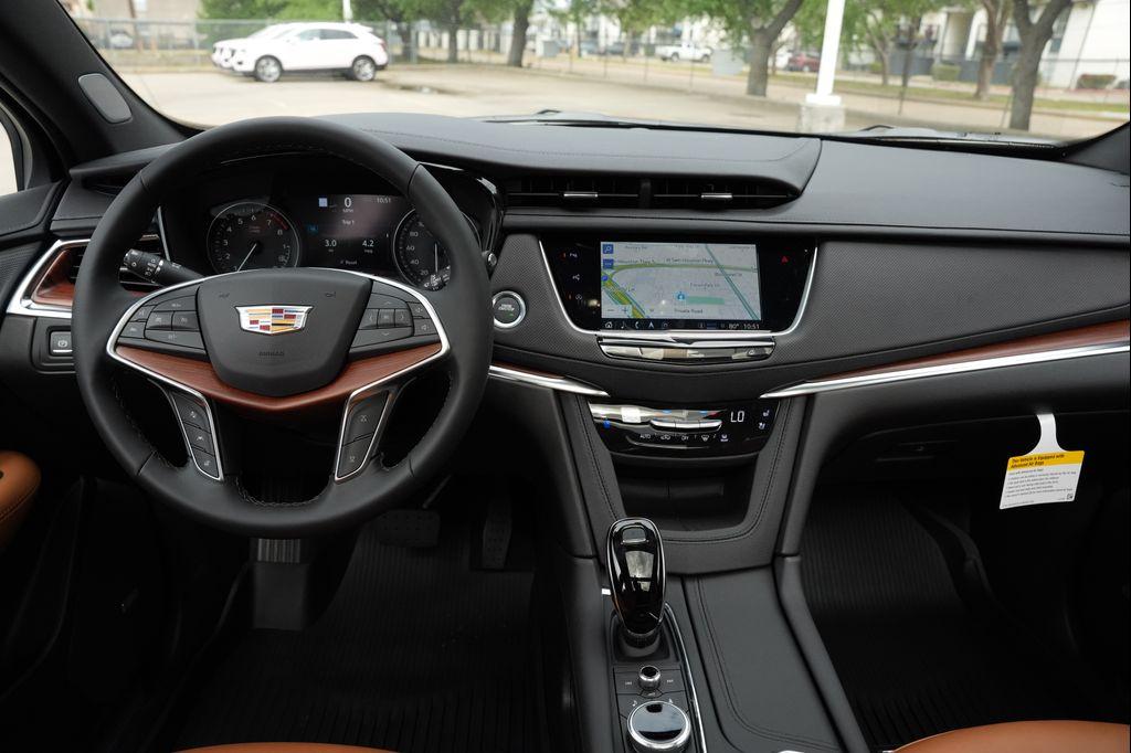 new 2026 Cadillac XT5 car, priced at $60,219