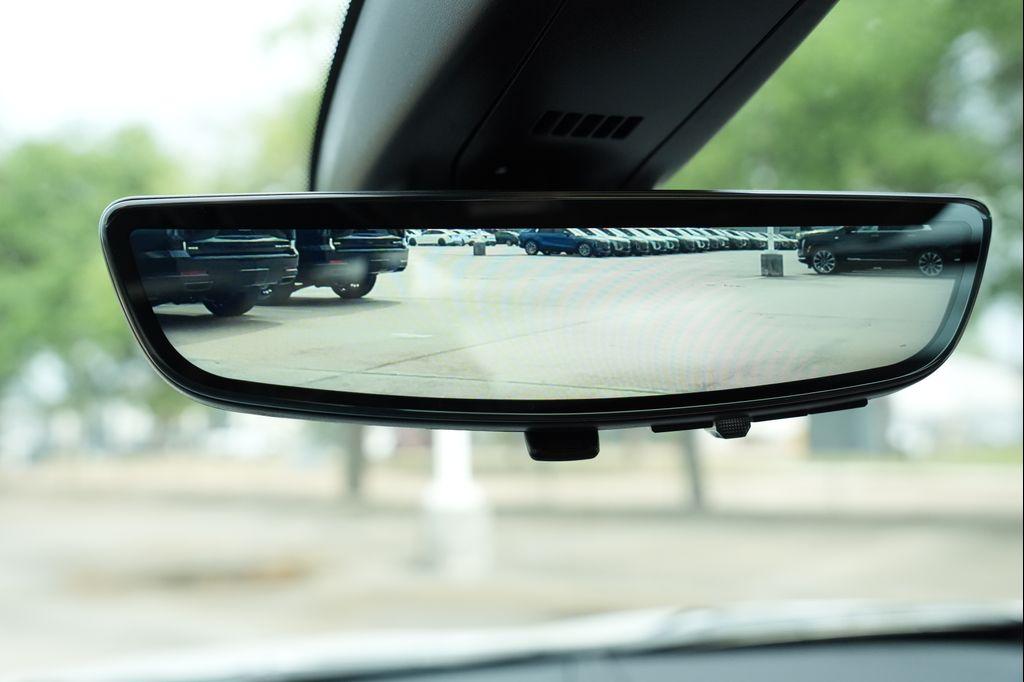 new 2026 Cadillac XT5 car, priced at $60,219