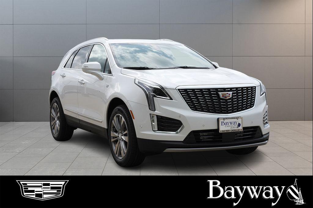 new 2026 Cadillac XT5 car, priced at $60,219