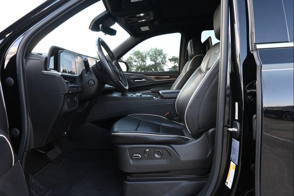 used 2021 Cadillac Escalade car, priced at $59,977