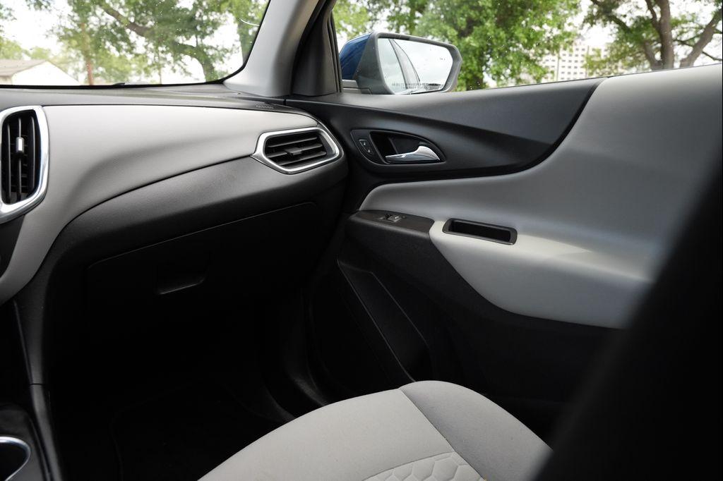 used 2021 Chevrolet Equinox car, priced at $13,977