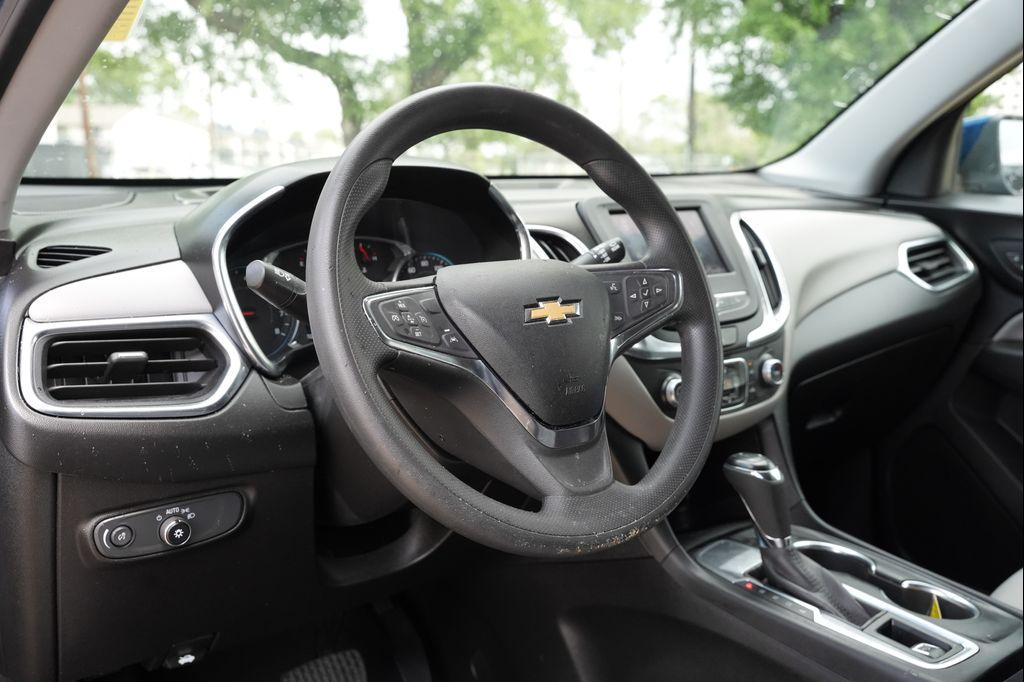 used 2021 Chevrolet Equinox car, priced at $13,977