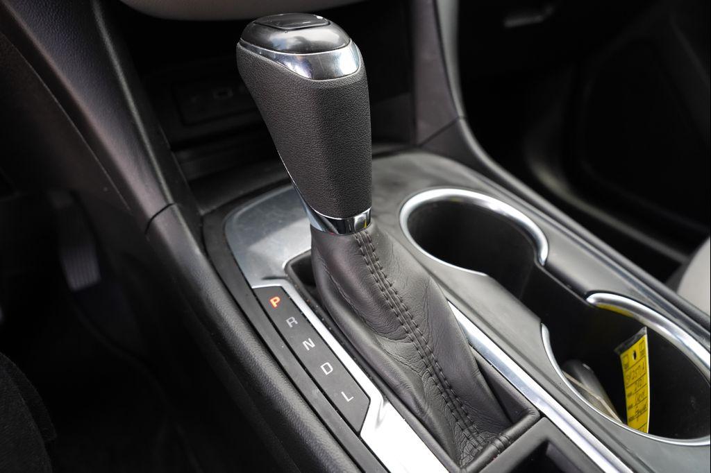 used 2021 Chevrolet Equinox car, priced at $13,977