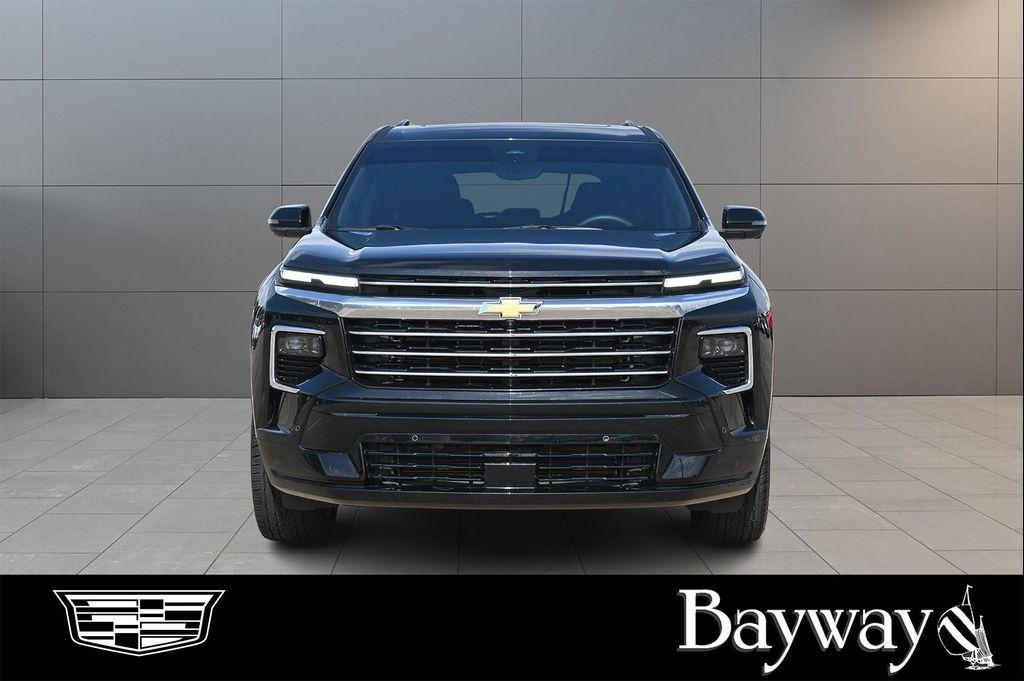 used 2025 Chevrolet Traverse car, priced at $48,977
