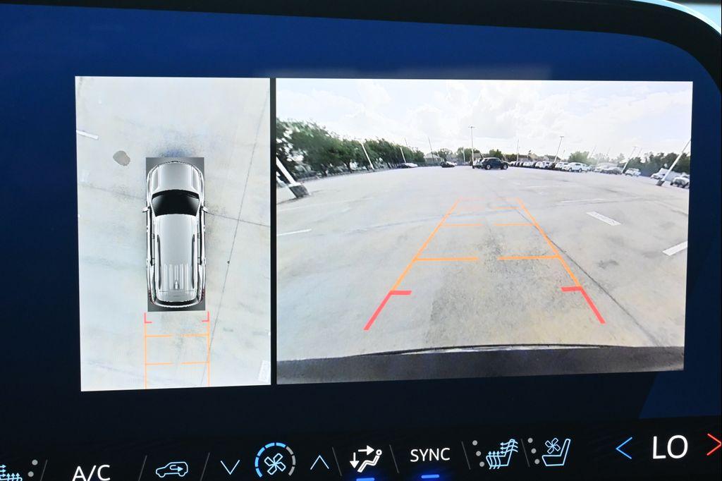 used 2025 Chevrolet Traverse car, priced at $48,977