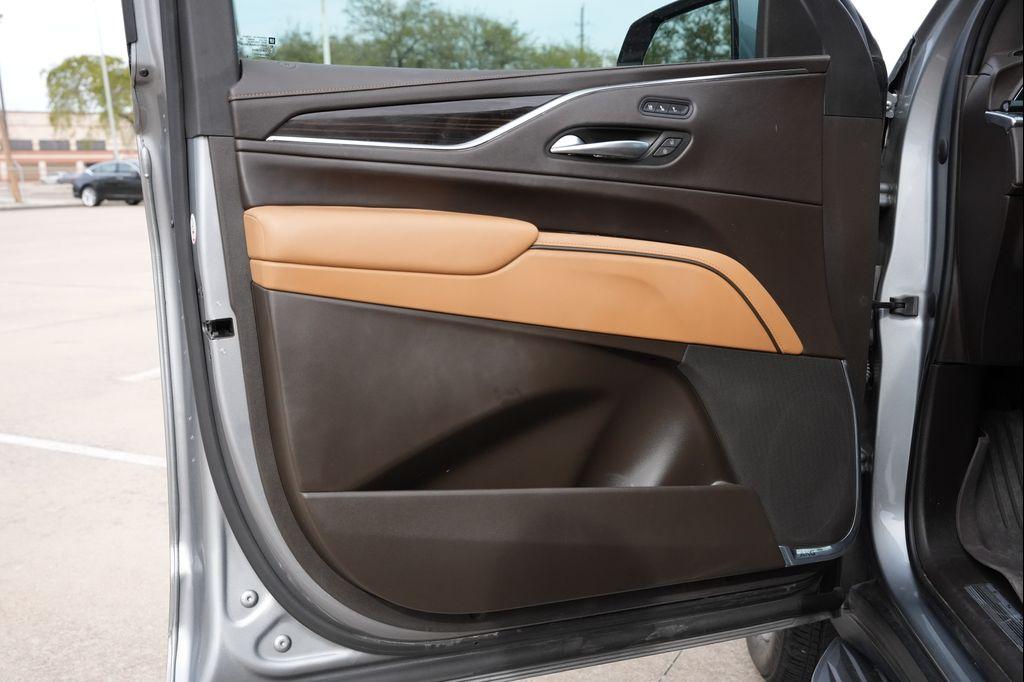 used 2023 Cadillac Escalade ESV car, priced at $54,553