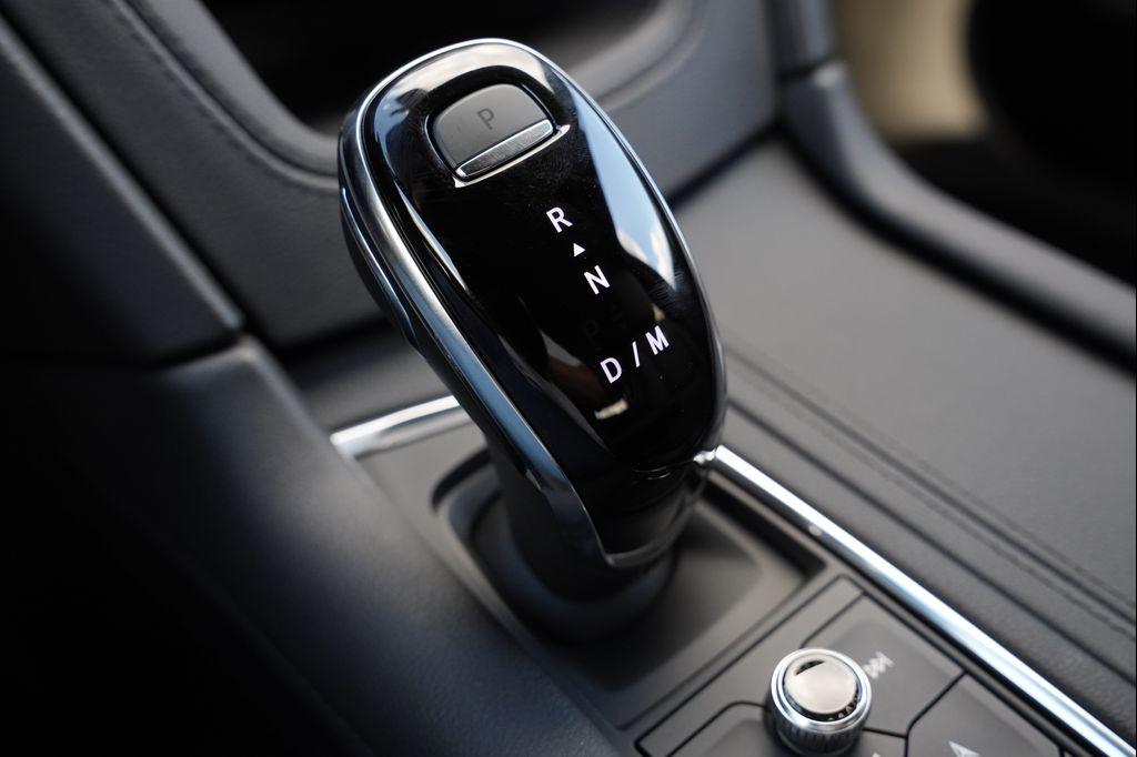 new 2026 Cadillac XT5 car, priced at $60,219