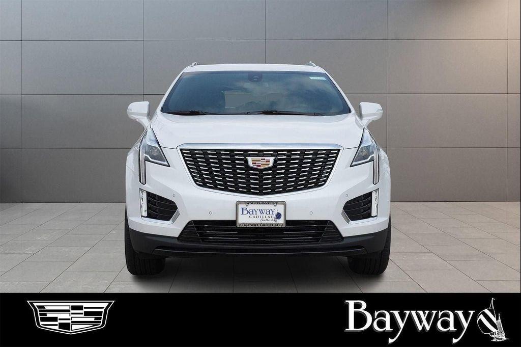 new 2026 Cadillac XT5 car, priced at $47,444