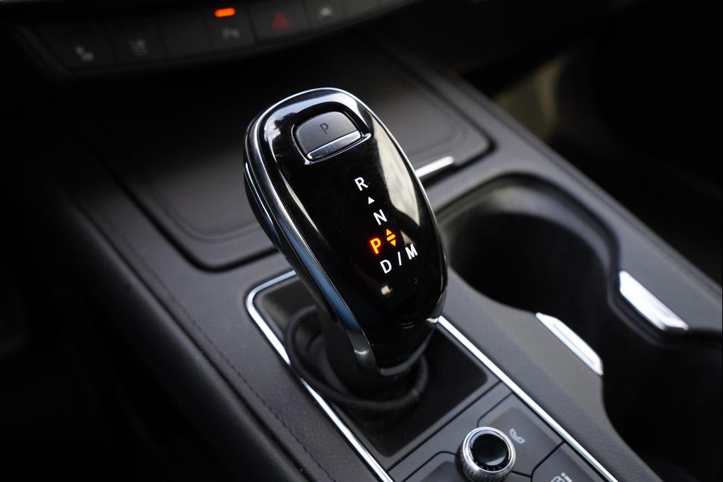 used 2024 Cadillac XT4 car, priced at $35,477