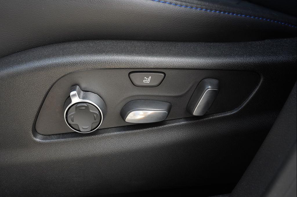 used 2024 Cadillac XT4 car, priced at $35,477