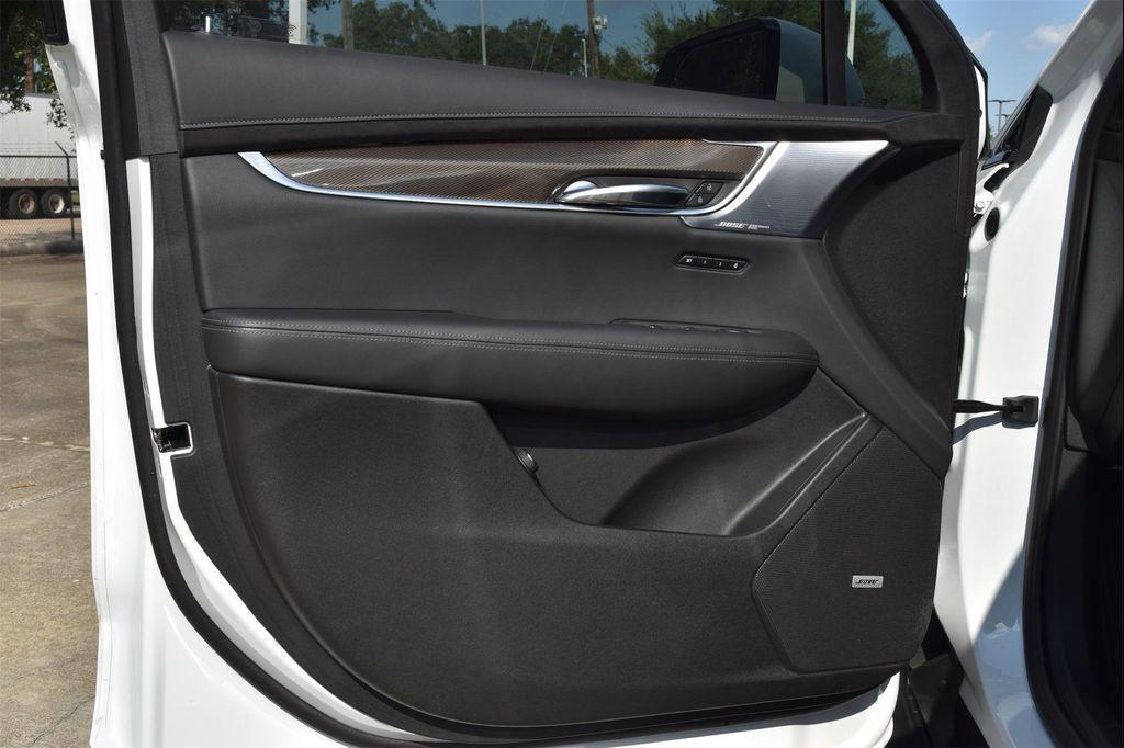 new 2025 Cadillac XT6 car, priced at $67,111