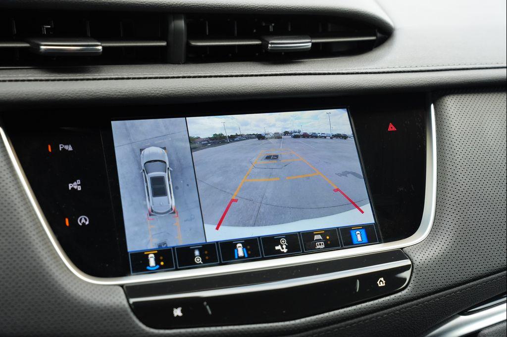 new 2026 Cadillac XT5 car, priced at $60,219