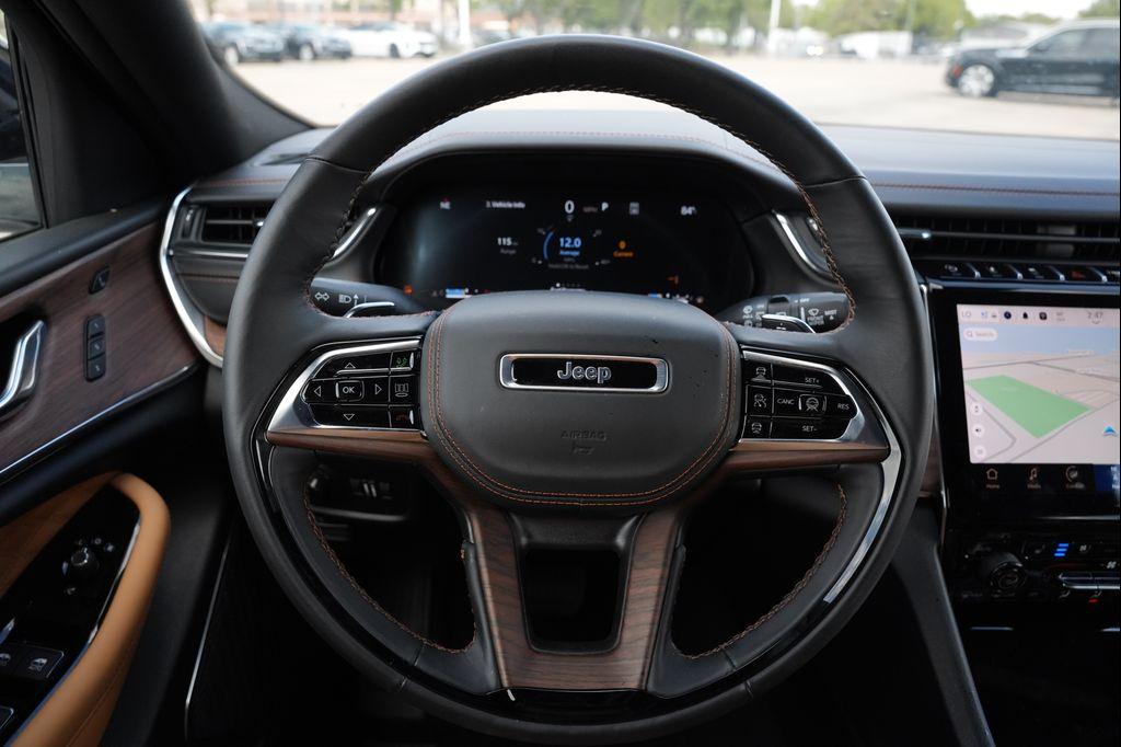 used 2025 Jeep Grand Cherokee car, priced at $51,977