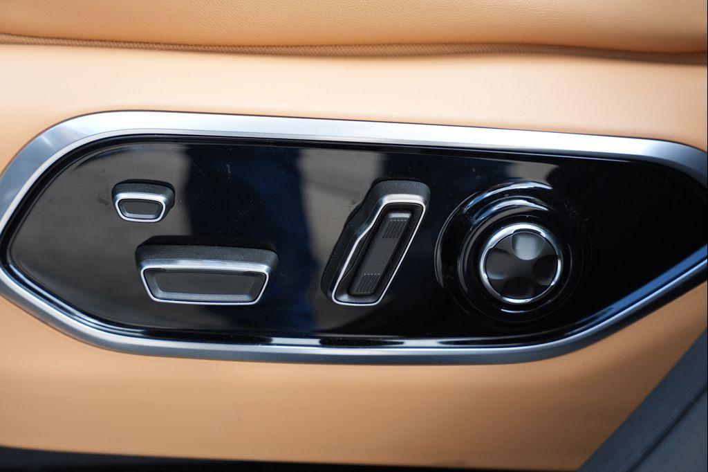 used 2025 Jeep Grand Cherokee car, priced at $51,977