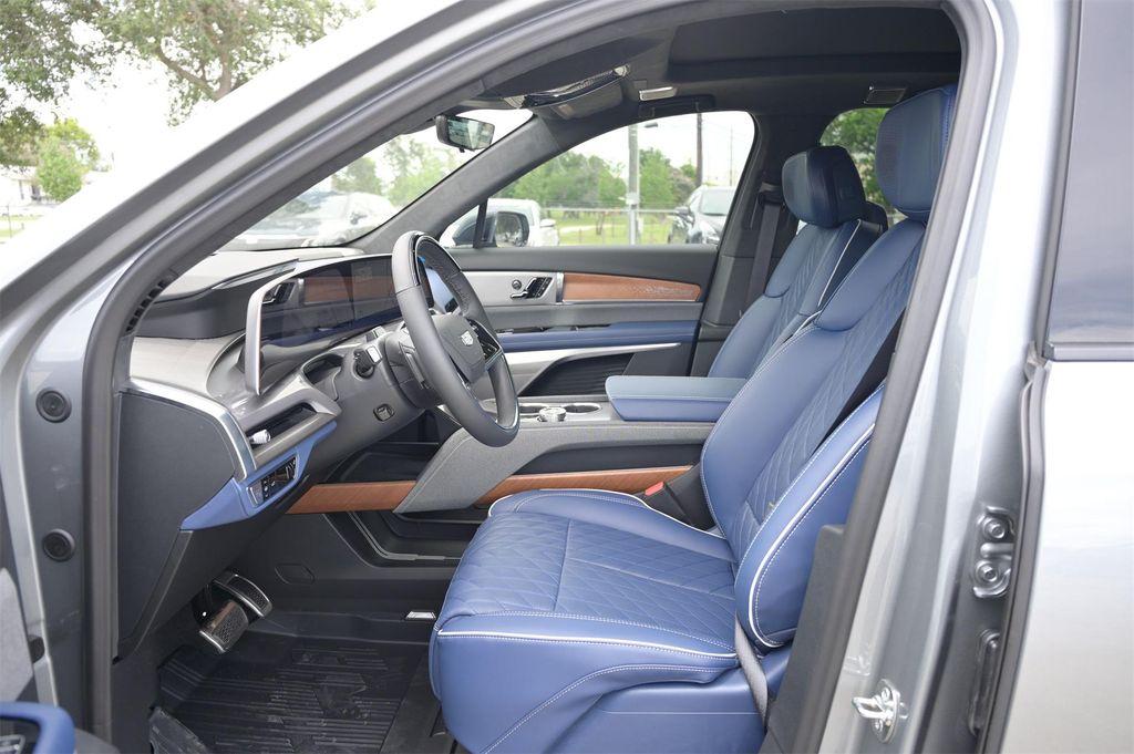 new 2026 Cadillac VISTIQ car, priced at $83,940