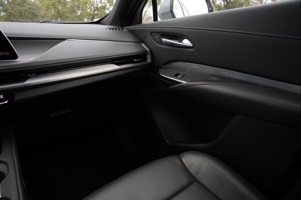 used 2025 Cadillac XT4 car, priced at $31,677