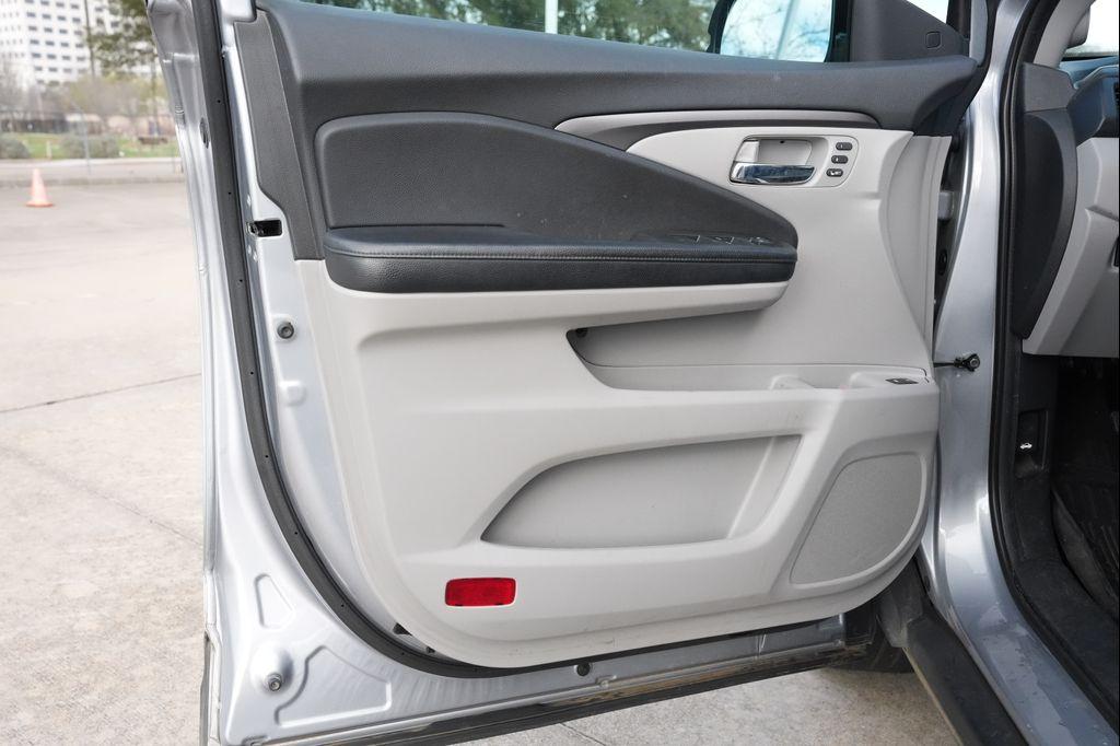 used 2019 Honda Pilot car, priced at $20,977